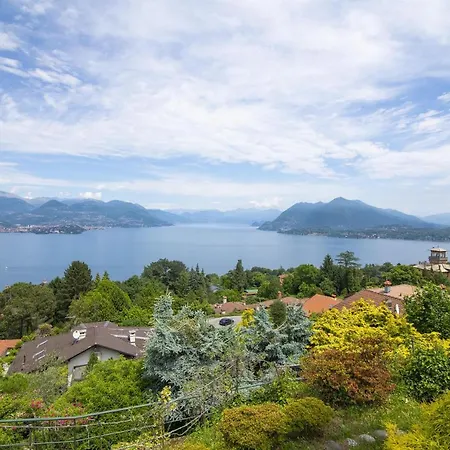 Piccolo Antico Stunning View - Happy Apartment Stresa